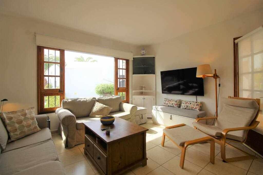 Casa Barbara En Playa Bastian Leilighet Costa Teguise Eksteriør bilde